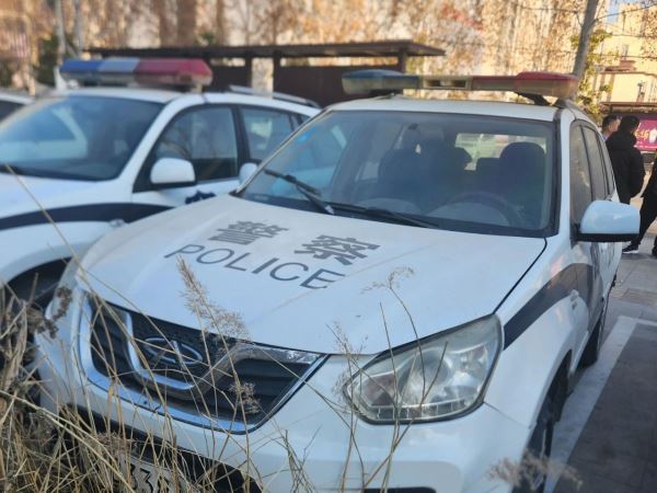 七辆各品牌公务车（其中有些车辆达到报废标准）拍卖